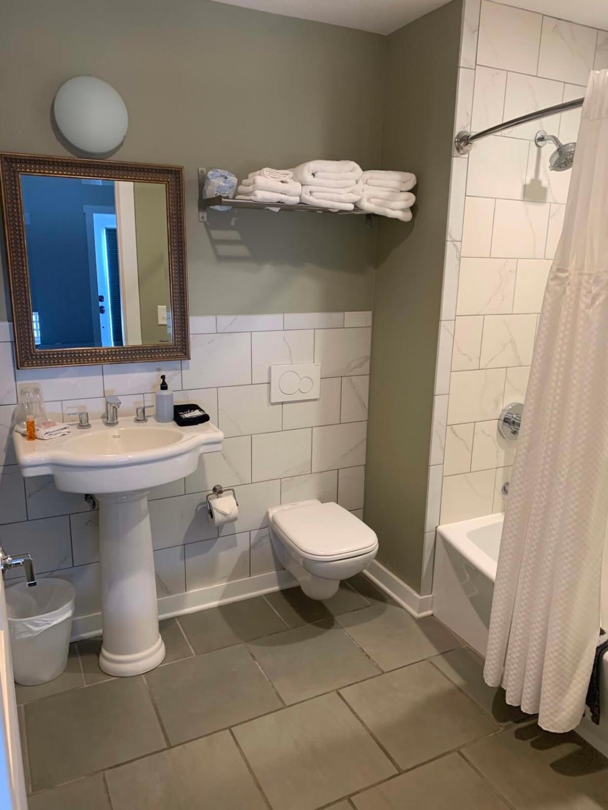 Northport Inn Boutique Hotel R207 Экстерьер фото